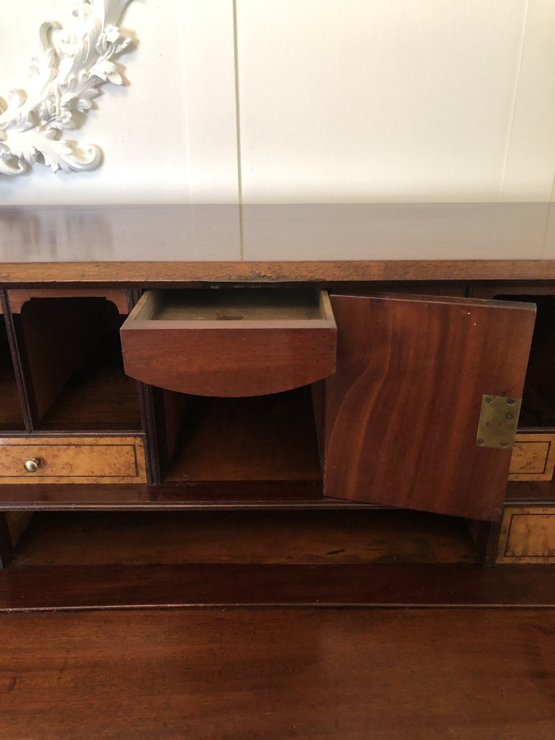 Antique George III Quality Mahogany Bureau - Image 7